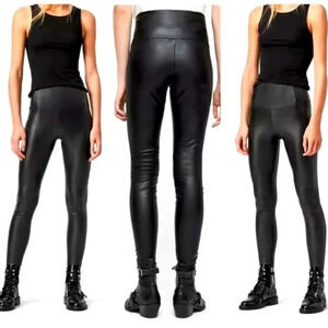 21 Saints faux leather leggings, black. Women’s size S